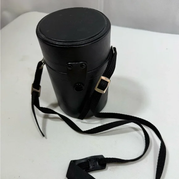 Yashica Zoom Lens 42- 75mm with case & Hakuba uv 55mm lens